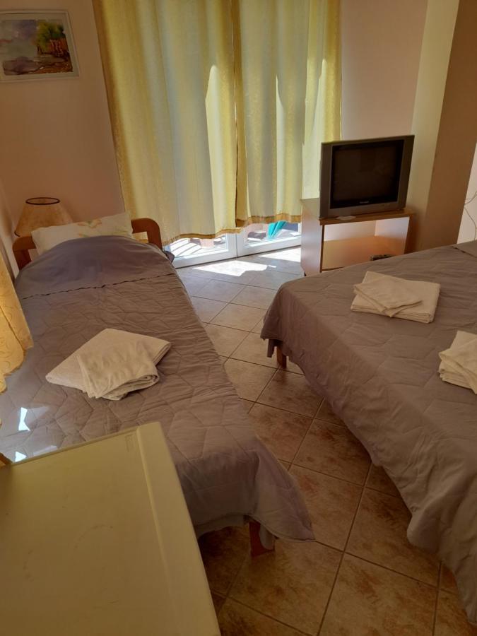 Bato Rooms Peštani Exteriér fotografie