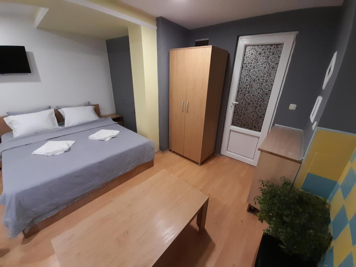 Bato Rooms Peštani Exteriér fotografie